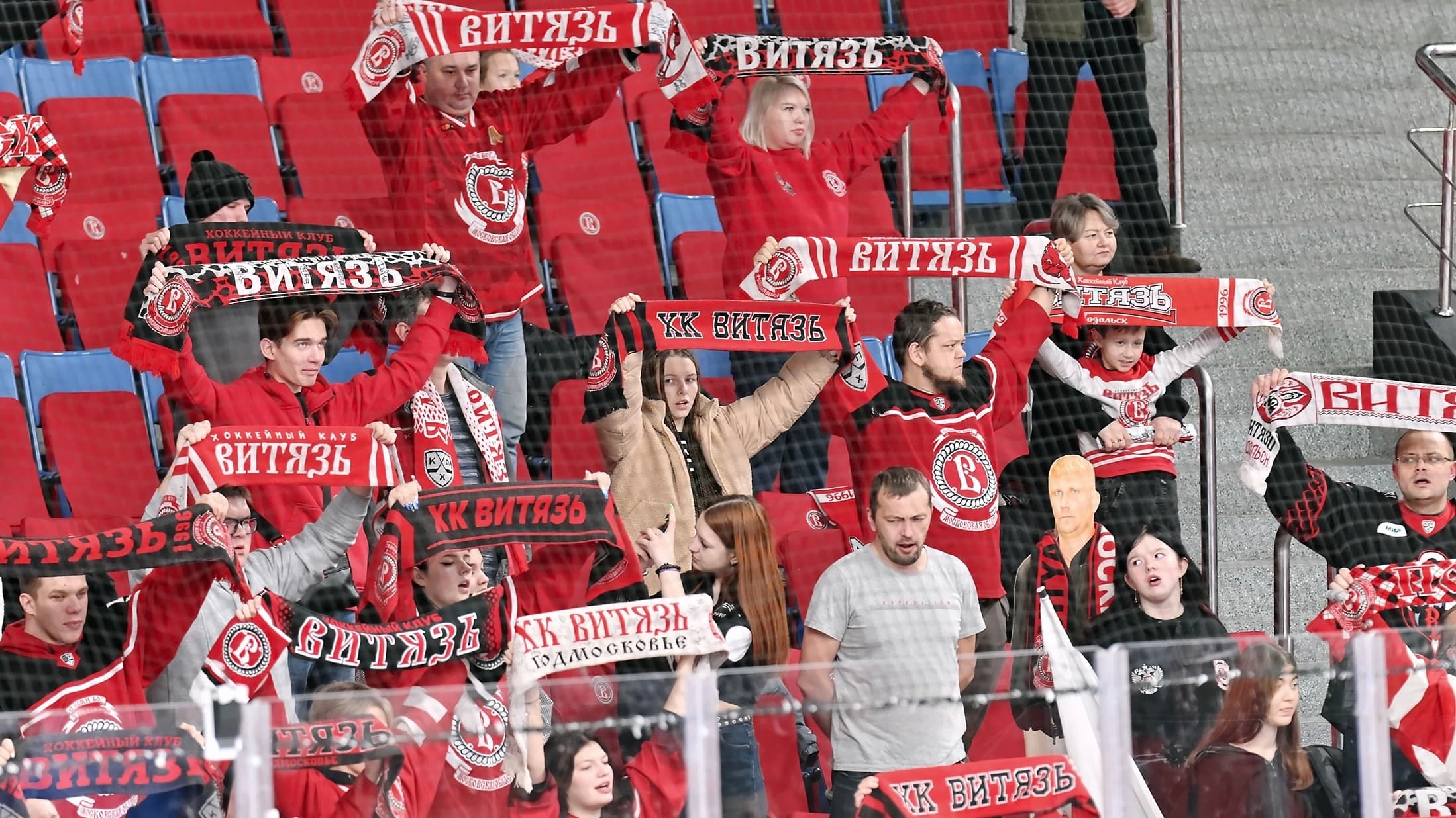 «После отъезда из Санкт-Петербурга СКА стал для меня принципиальным соперником». Даниил Малоросиянов – о КХЛ, смене амплуа и «Русских Витязях»