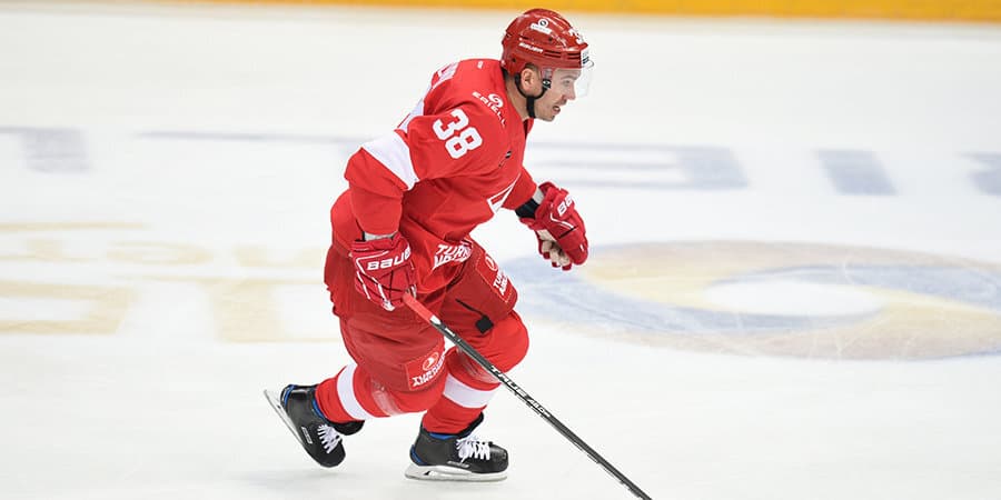 Тренировки по хоккею с Ильёй Зубовым – для детей и взрослых