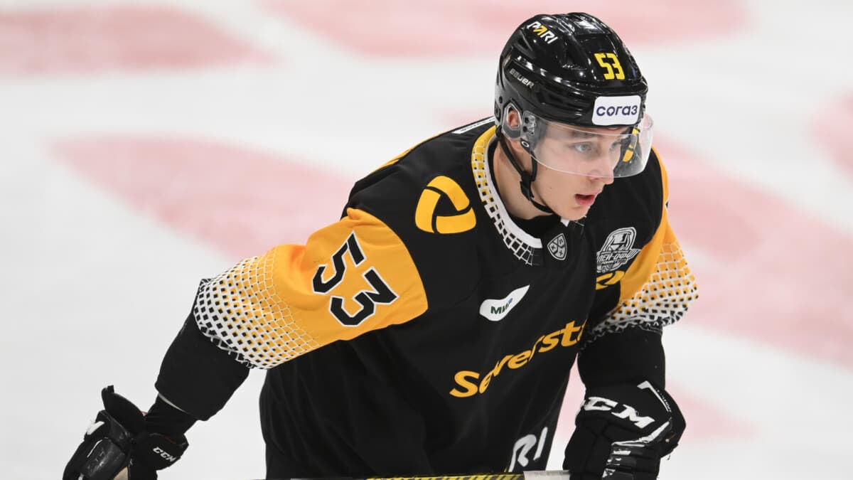 Данил Аймурзин хотел бы попробовать себя в НХЛ после следующего сезона